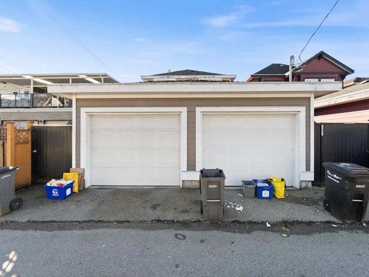 1803 E 14th Avenue, Vancouver, BC, V5N 2E3 - 19