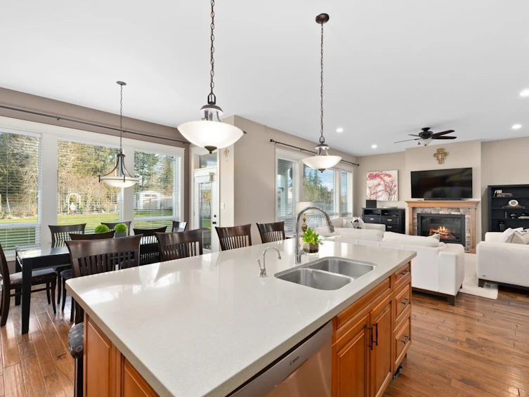 2052 Merlot Boulevard, Abbotsford, BC, V4X 0A6 - 11