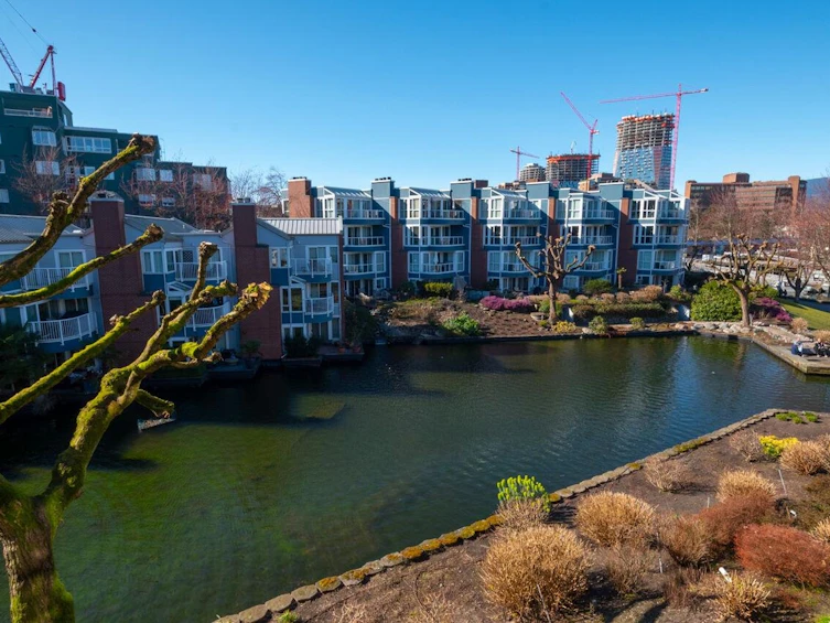 301-1502 Island Park Walk, Vancouver, BC, V6H 3Z8 - 9