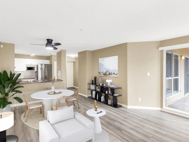 215-13727 74 Avenue, Surrey, BC, V3W 0M7 - 3
