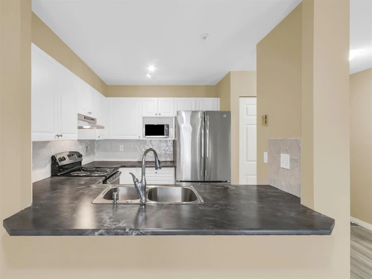215-13727 74 Avenue, Surrey, BC, V3W 0M7 - 9