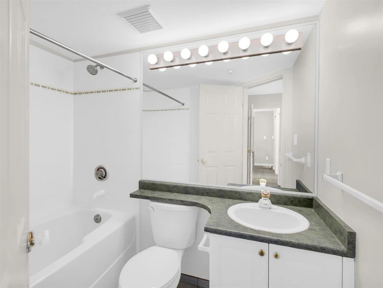 215-13727 74 Avenue, Surrey, BC, V3W 0M7 - 19