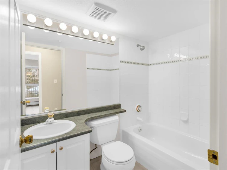 215-13727 74 Avenue, Surrey, BC, V3W 0M7 - 21