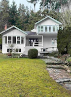 4043 Rose Crescent