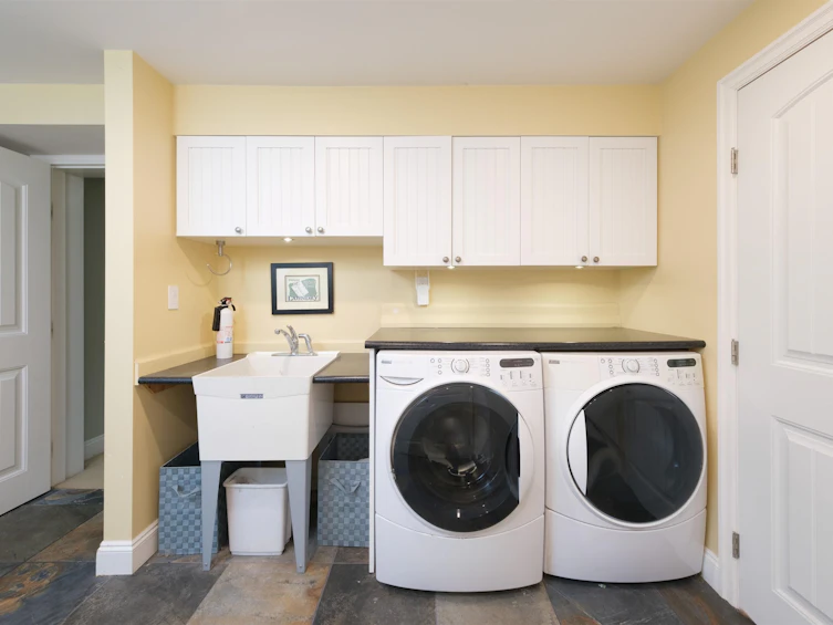 4215 Valencia Avenue, North Vancouver, BC, V7N 4A7 - 24