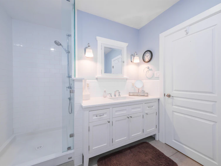 4215 Valencia Avenue, North Vancouver, BC, V7N 4A7 - 14