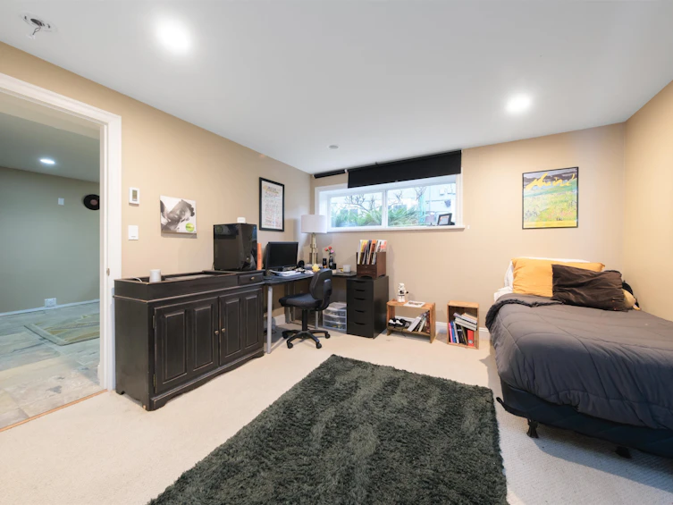 4215 Valencia Avenue, North Vancouver, BC, V7N 4A7 - 25