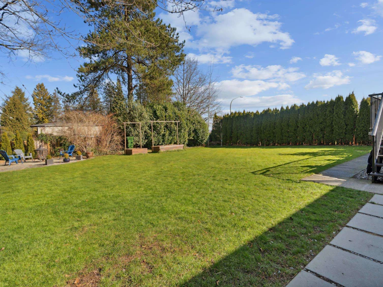 8786 Crest Drive, Burnaby, BC, V3N 4A2 - 32
