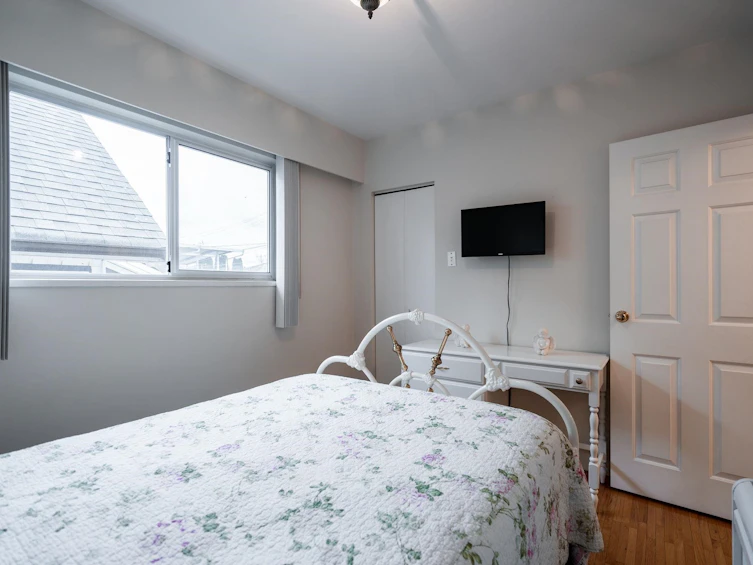 2050 E 25th Avenue, Vancouver, BC, V5N 2V6 - 33