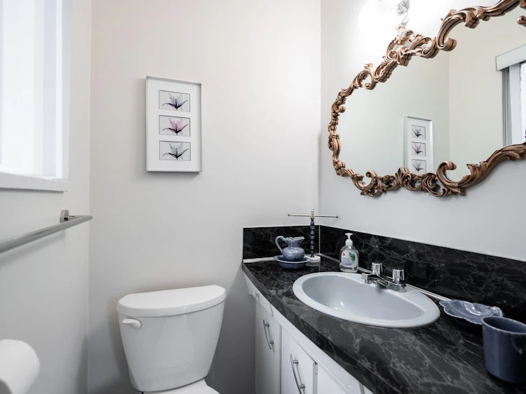 2050 E 25th Avenue, Vancouver, BC, V5N 2V6 - 31