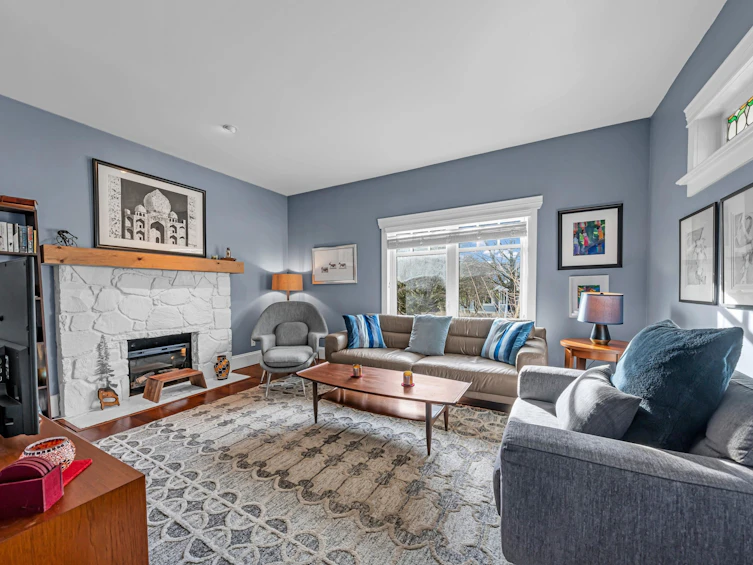 3904 Inverness Street, Vancouver, BC, V5V 4W3 - 2