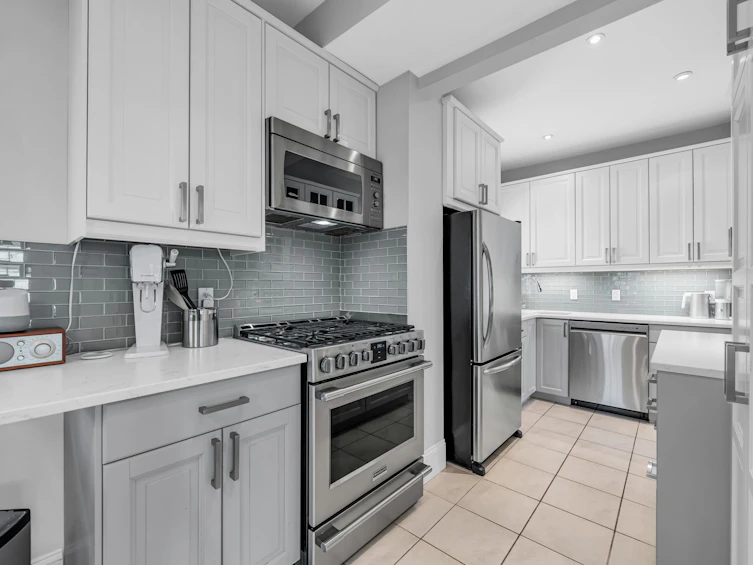 3904 Inverness Street, Vancouver, BC, V5V 4W3 - 6