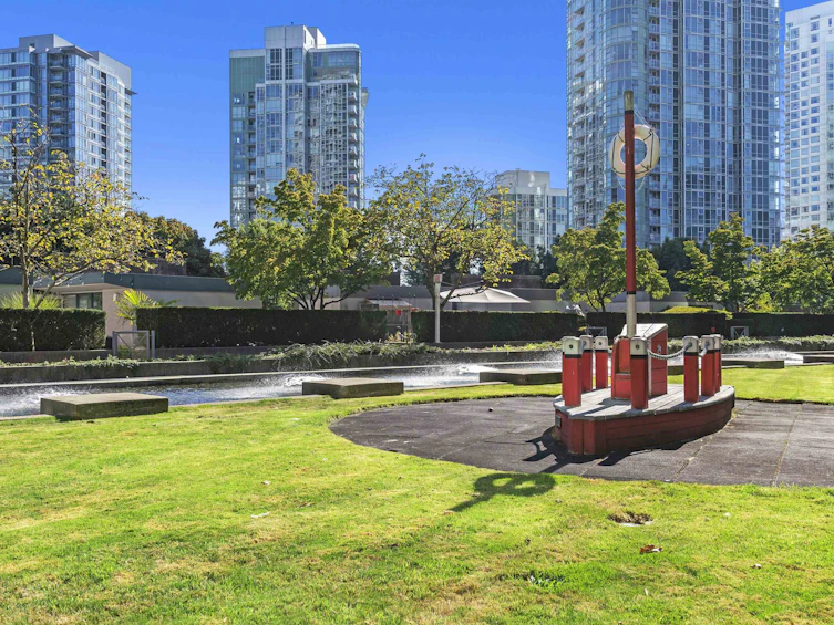 1902-1008 Cambie Street, Vancouver, BC, V6B 6J7 - 24