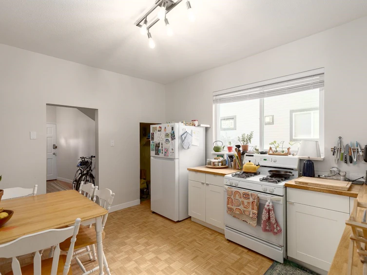 3305 Sophia Street, Vancouver, BC, V5V 3T4 - 17