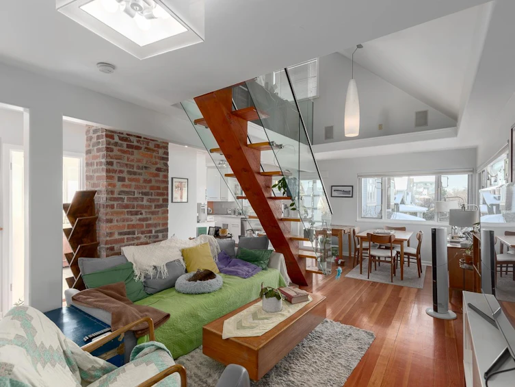 3305 Sophia Street, Vancouver, BC, V5V 3T4 - 3