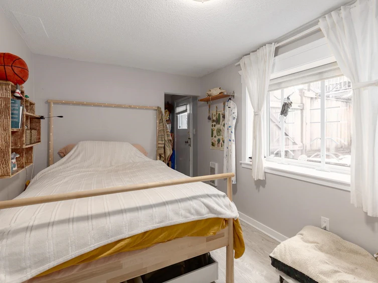 3305 Sophia Street, Vancouver, BC, V5V 3T4 - 30