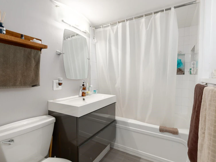 3305 Sophia Street, Vancouver, BC, V5V 3T4 - 29