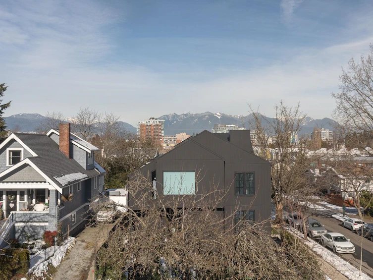 3305 Sophia Street, Vancouver, BC, V5V 3T4 - 8