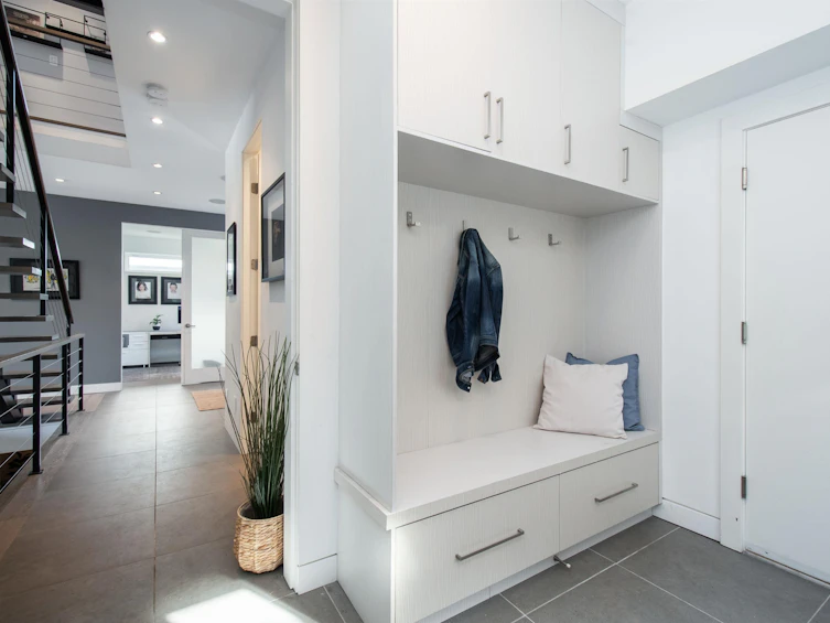 2725 Lyndene Road, North Vancouver, BC, V7R 1E2 - 19