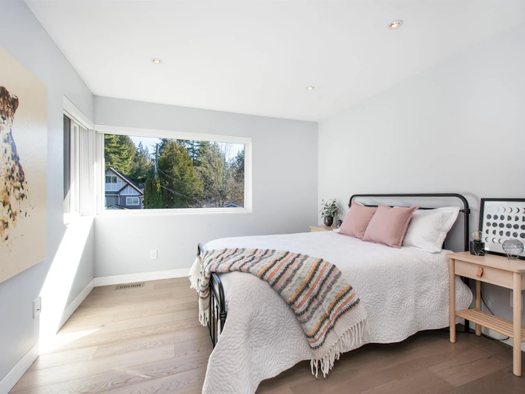 2725 Lyndene Road, North Vancouver, BC, V7R 1E2 - 27