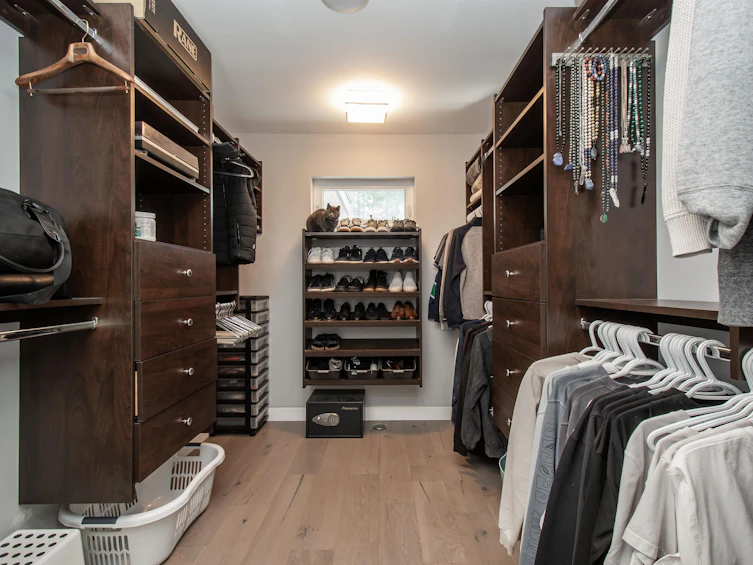 2725 Lyndene Road, North Vancouver, BC, V7R 1E2 - 24