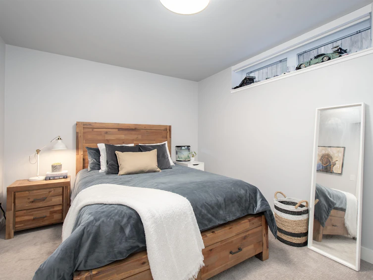 2725 Lyndene Road, North Vancouver, BC, V7R 1E2 - 35