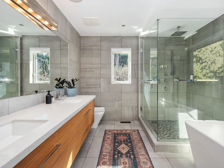 2725 Lyndene Road, North Vancouver, BC, V7R 1E2 - 25