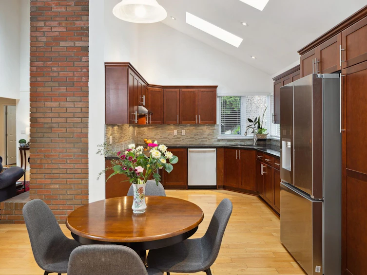 6020 Glenwynd Place, West Vancouver, BC, V7W 2W5 - 13