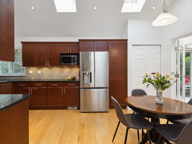 6020 Glenwynd Place, West Vancouver, BC, V7W 2W5 - 12