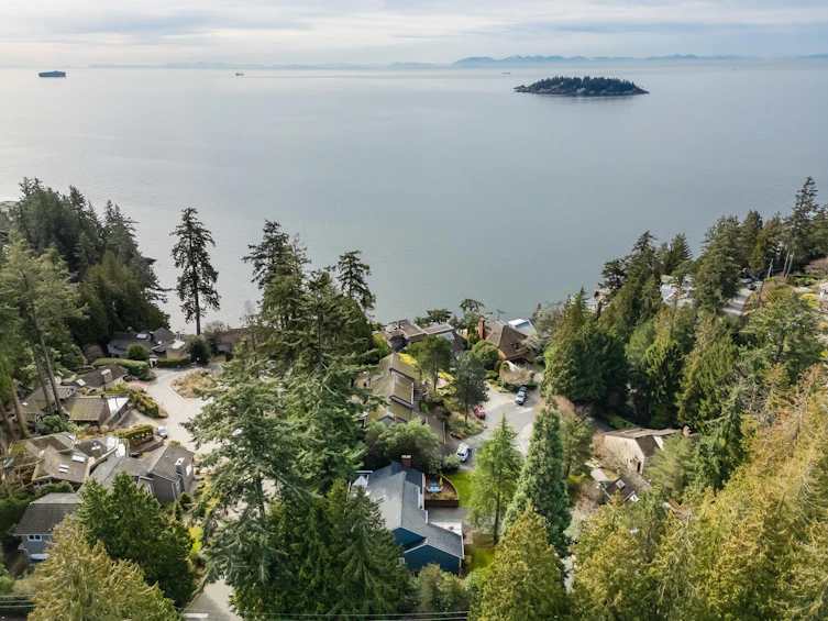 6020 Glenwynd Place, West Vancouver, BC, V7W 2W5 - 32