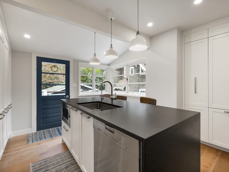 5648 Eagle Harbour Road, West Vancouver, BC, V7W 1P5 - 17