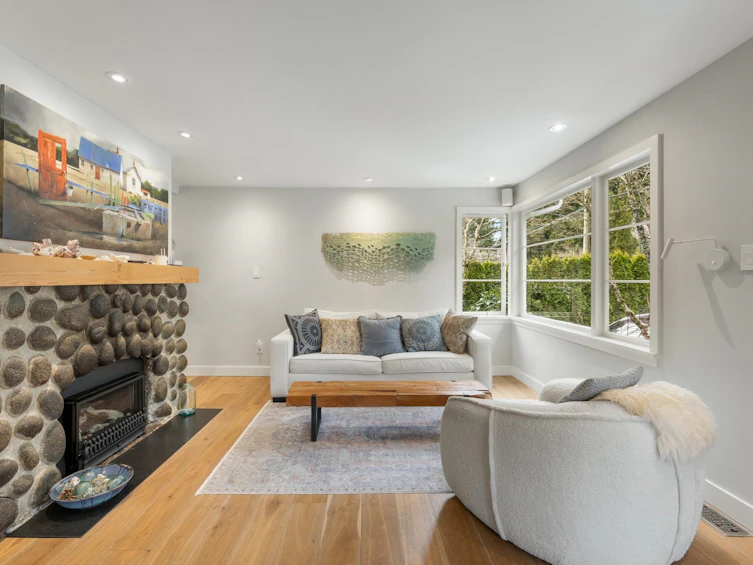 5648 Eagle Harbour Road, West Vancouver, BC, V7W 1P5 - 7