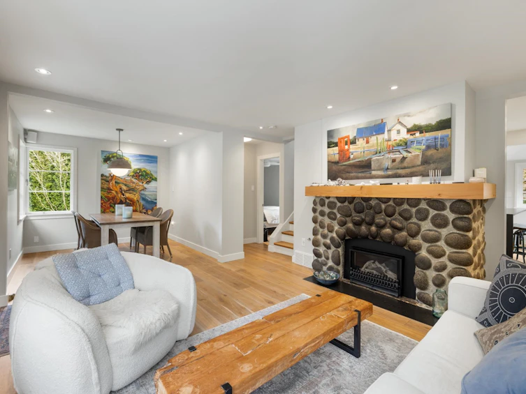 5648 Eagle Harbour Road, West Vancouver, BC, V7W 1P5 - 9