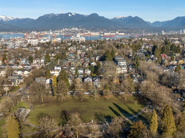 1390 Victoria Drive, Vancouver, BC, V5L 4G8 - 34