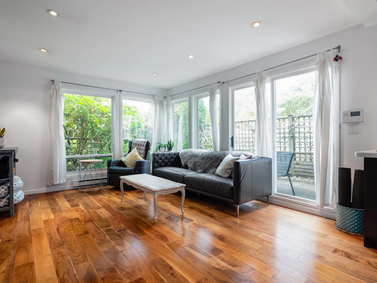 2536 Cornwall Street, Vancouver, BC, V6K 1C2 - 3