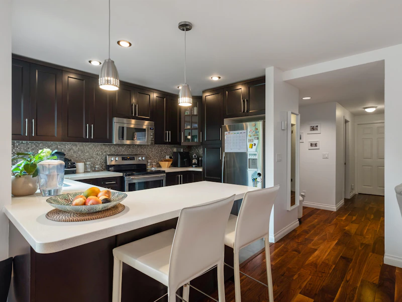 2536 Cornwall Avenue, Vancouver BC V6K 1C2