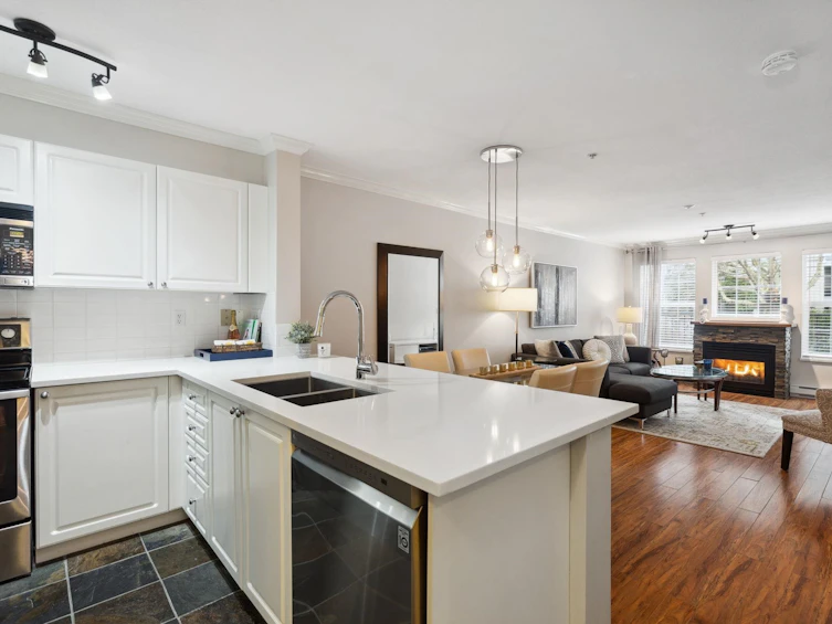 215-1363 56 Street, Delta, BC, V4L 2P7 - 3