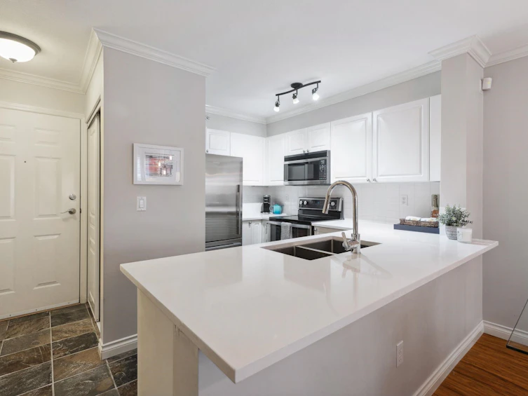 215-1363 56 Street, Delta, BC, V4L 2P7 - 4