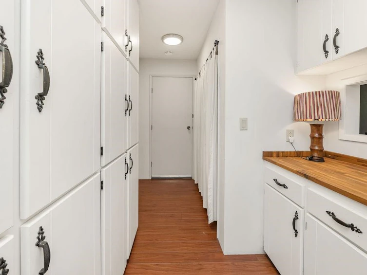 8019 Cooper Road, Halfmoon Bay, BC, V7Z 1A6 - 18