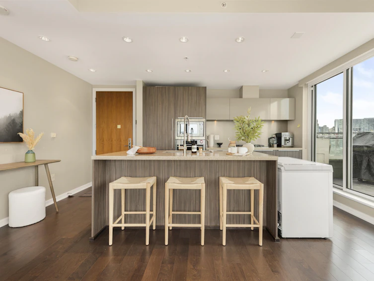 1108-181 W 1st Avenue, Vancouver, BC, V5Y 0E3 - 3