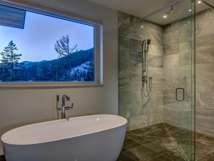 9374 Flicker Way, Whistler, BC, V8E 1M1 - 9