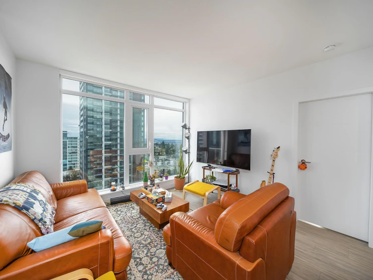 1601-6398 Silver Street, Burnaby, BC, V5H 0K7 - 5
