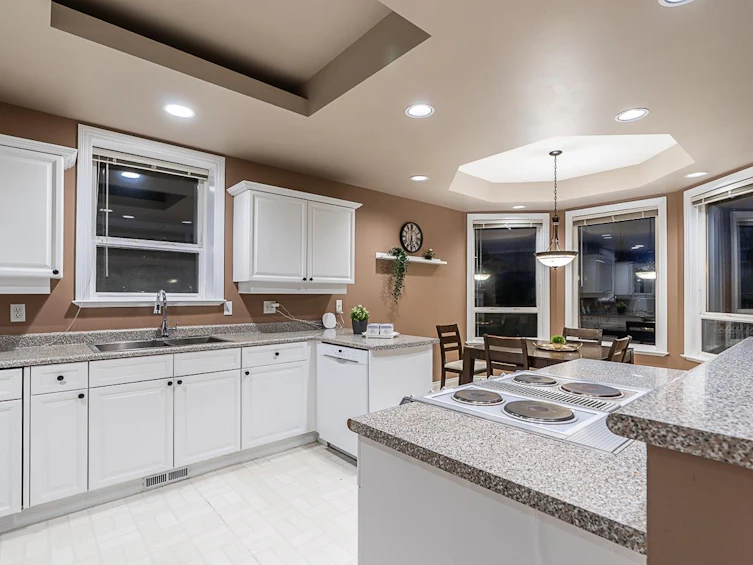29-31450 Spur Avenue, Abbotsford, BC, V2Y 5M3 - 3