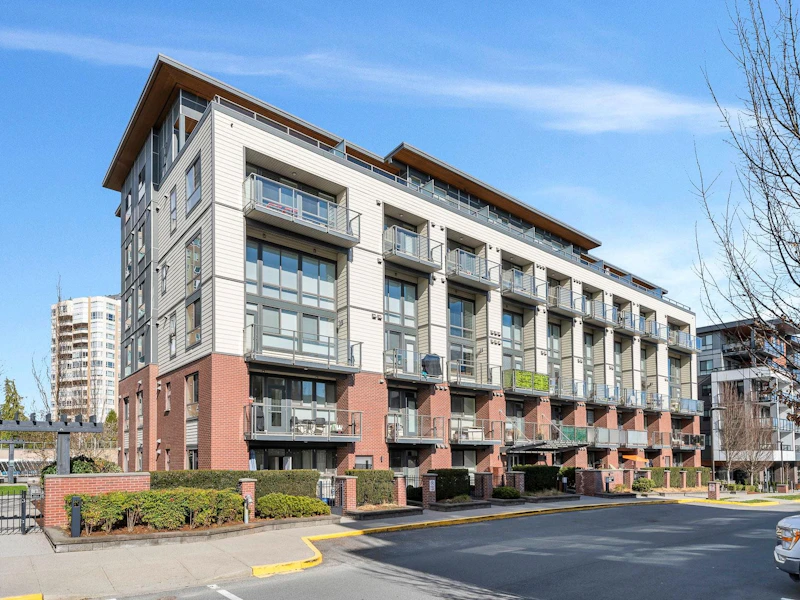 304 - 3080 Gladwin Road, Abbotsford BC V2T 5T5
