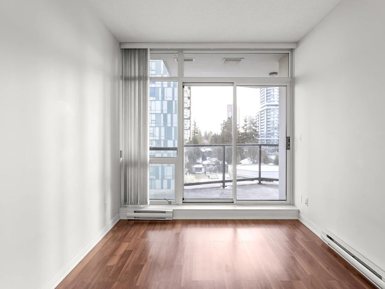 605-13399 104 Avenue, Surrey, BC, V3T 0C9 - 14