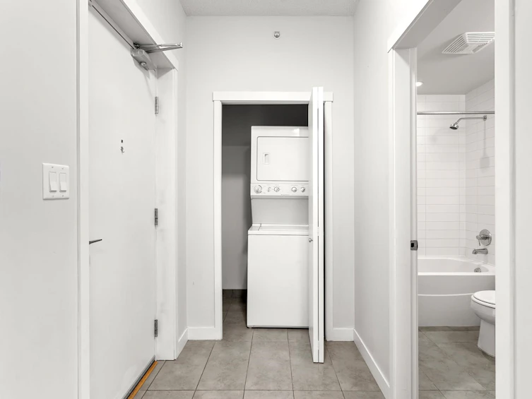 605-13399 104 Avenue, Surrey, BC, V3T 0C9 - 18