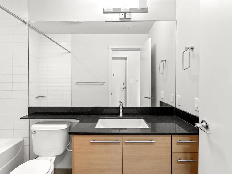 605-13399 104 Avenue, Surrey, BC, V3T 0C9 - 19