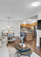 307 2601 Whiteley Court