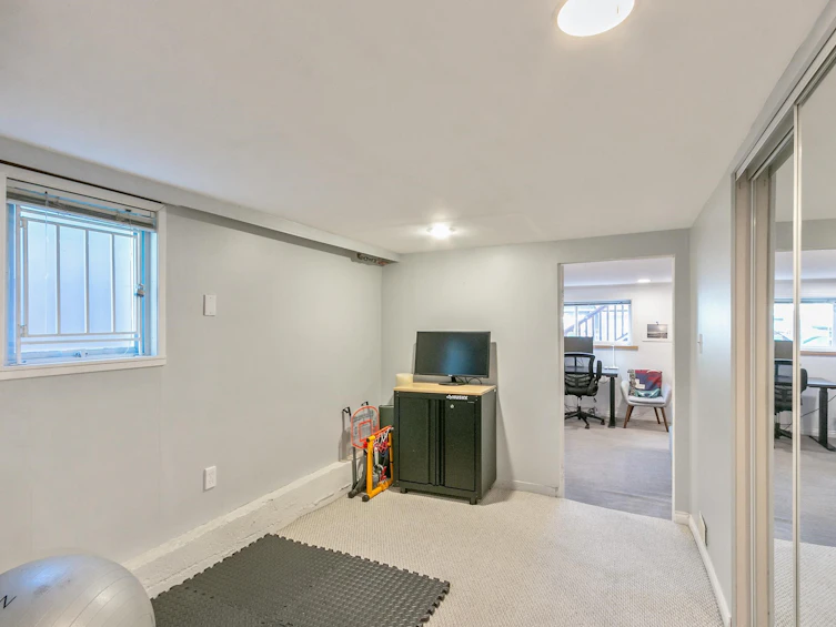 5023 Windsor Street, Vancouver, BC, V5W 3H6 - 23