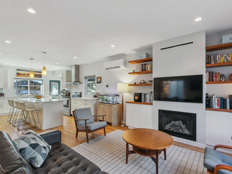 5023 Windsor Street, Vancouver, BC, V5W 3H6 - 3
